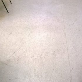 Pvc põranda pesu/vahatamine